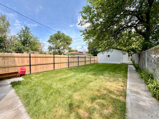 4326 W Washington Boulevard, Chicago, IL 60624