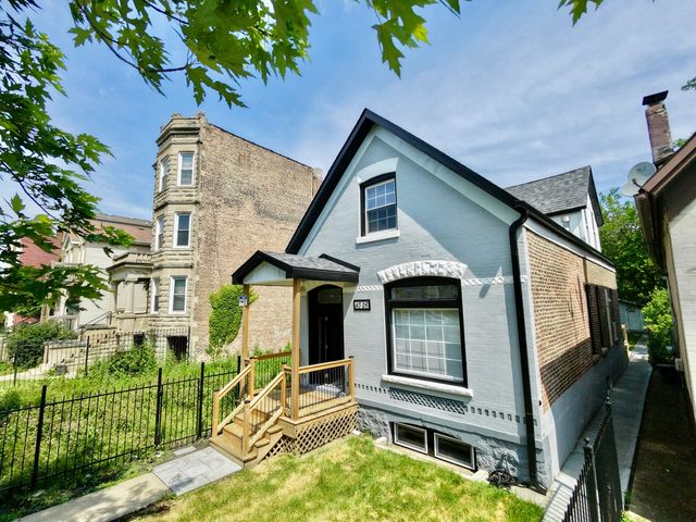 4326 W Washington Boulevard, Chicago, IL 60624