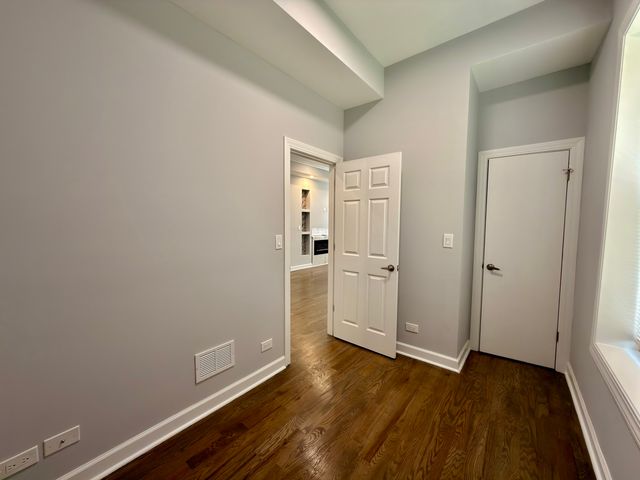 4326 W Washington Boulevard, Chicago, IL 60624