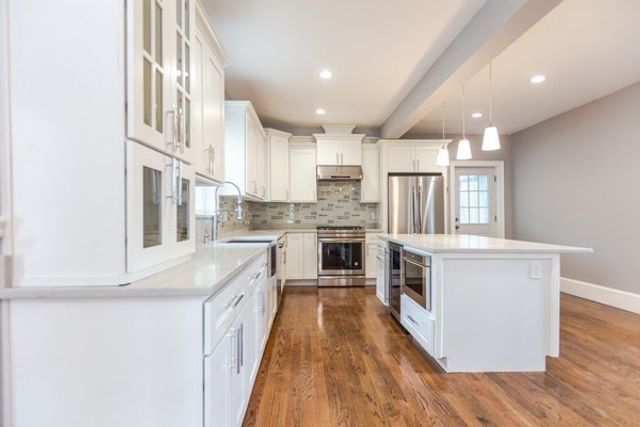 7 Lorenzo Street, Boston, MA 02122