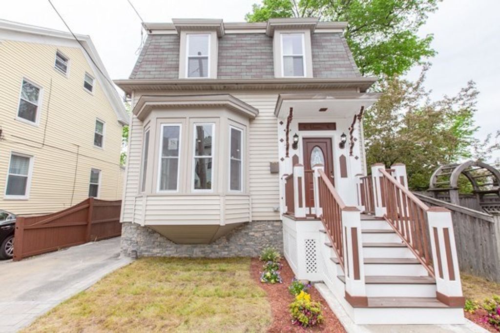 7 Lorenzo Street, Boston, MA 02122