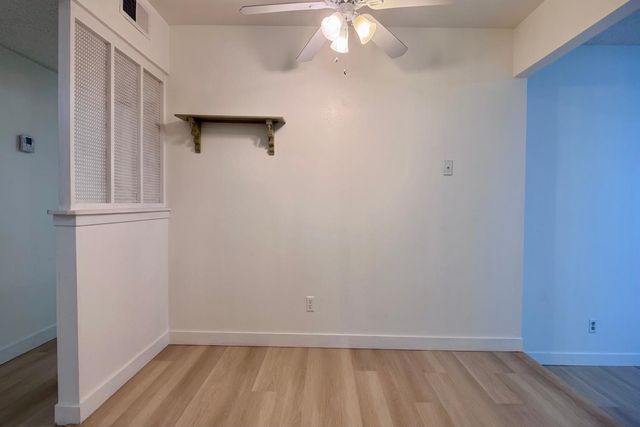 1478 E Magill Avenue, Fresno, CA 93710