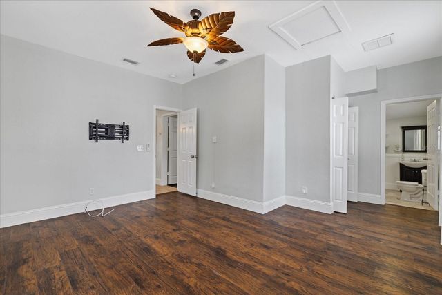 2916 N HIGHLAND AVENUE, Tampa, FL 33602