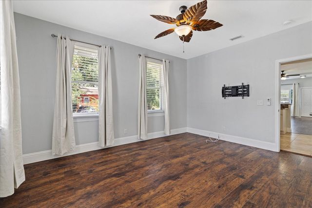 2916 N HIGHLAND AVENUE, Tampa, FL 33602