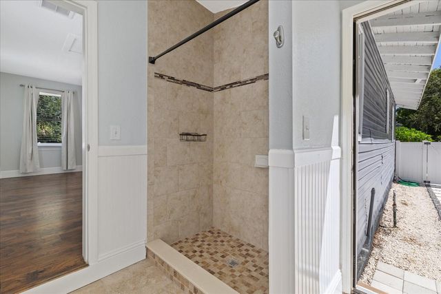 2916 N HIGHLAND AVENUE, Tampa, FL 33602