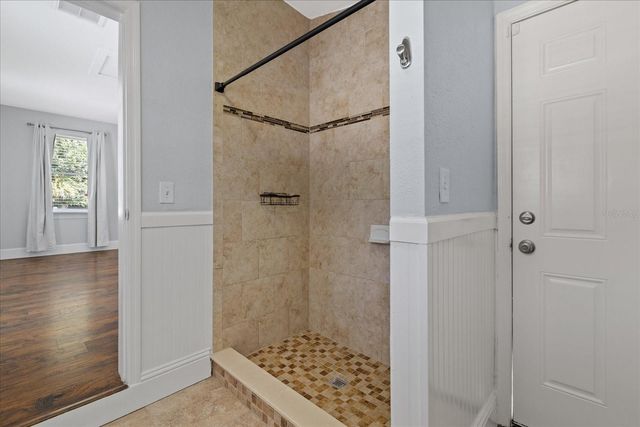 2916 N HIGHLAND AVENUE, Tampa, FL 33602