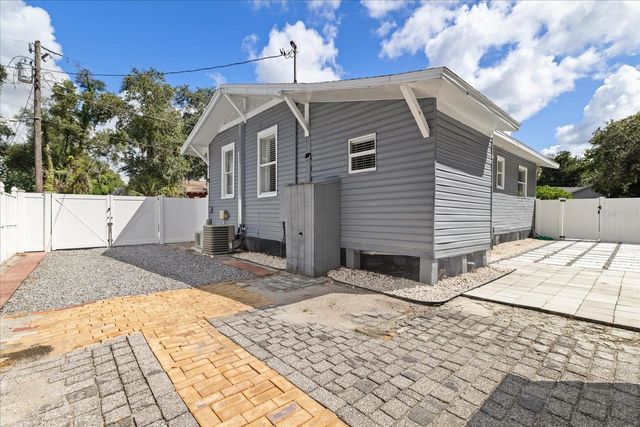 2916 N HIGHLAND AVENUE, Tampa, FL 33602