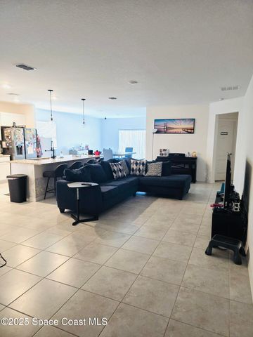 8975 102nd Avenue, Vero Beach, FL 32967