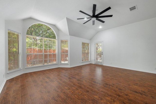 209 El Rio DR, Lakeway, TX 78734