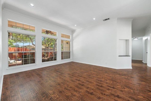 209 El Rio DR, Lakeway, TX 78734