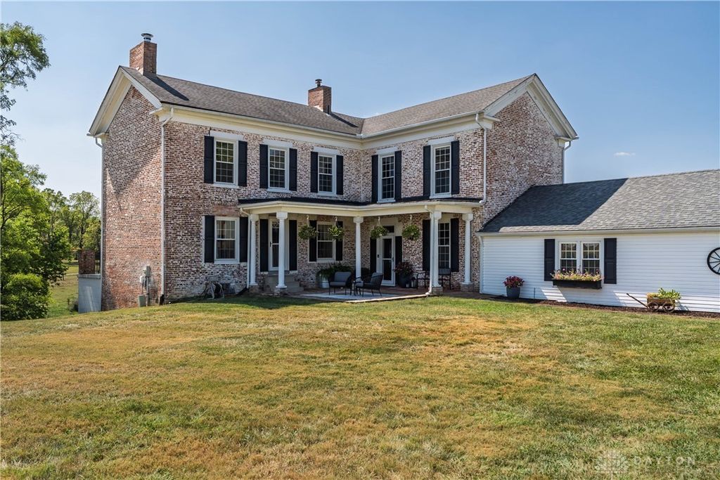 1507 Buck Creek Lane, Springfield, OH 45502