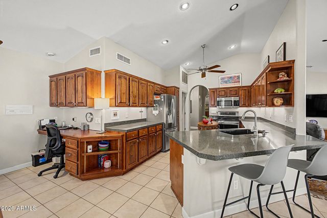 10910 E TWILIGHT Drive, Sun Lakes, AZ 85248