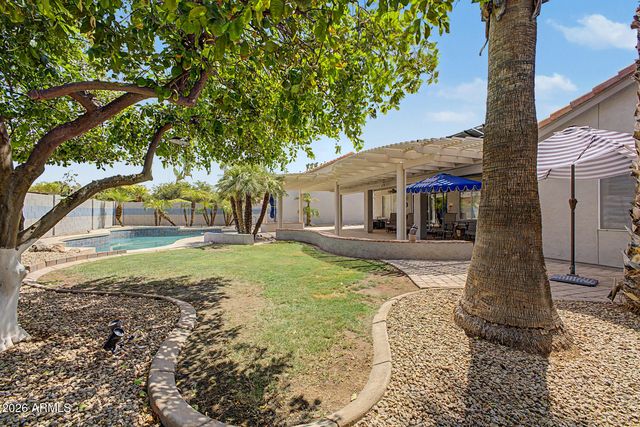 10910 E TWILIGHT Drive, Sun Lakes, AZ 85248