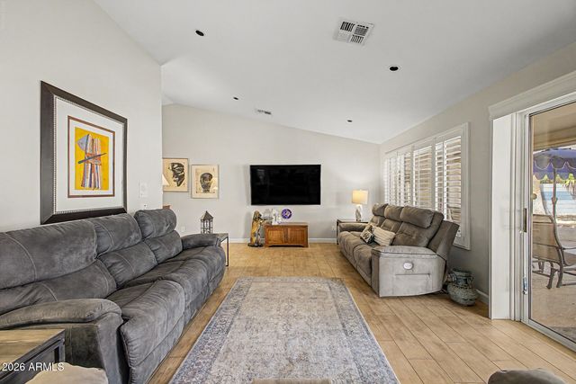 10910 E TWILIGHT Drive, Sun Lakes, AZ 85248