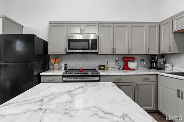 5007 Alabama Avenue, St Louis, MO 63111