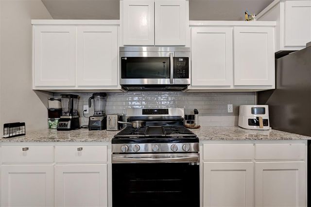 11652 SW 12th Street, Yukon, OK 73099