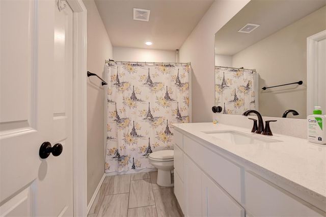 11652 SW 12th Street, Yukon, OK 73099