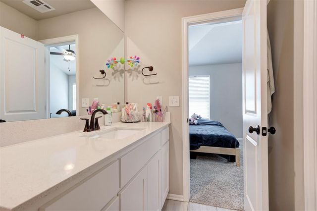 11652 SW 12th Street, Yukon, OK 73099