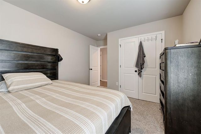 11652 SW 12th Street, Yukon, OK 73099