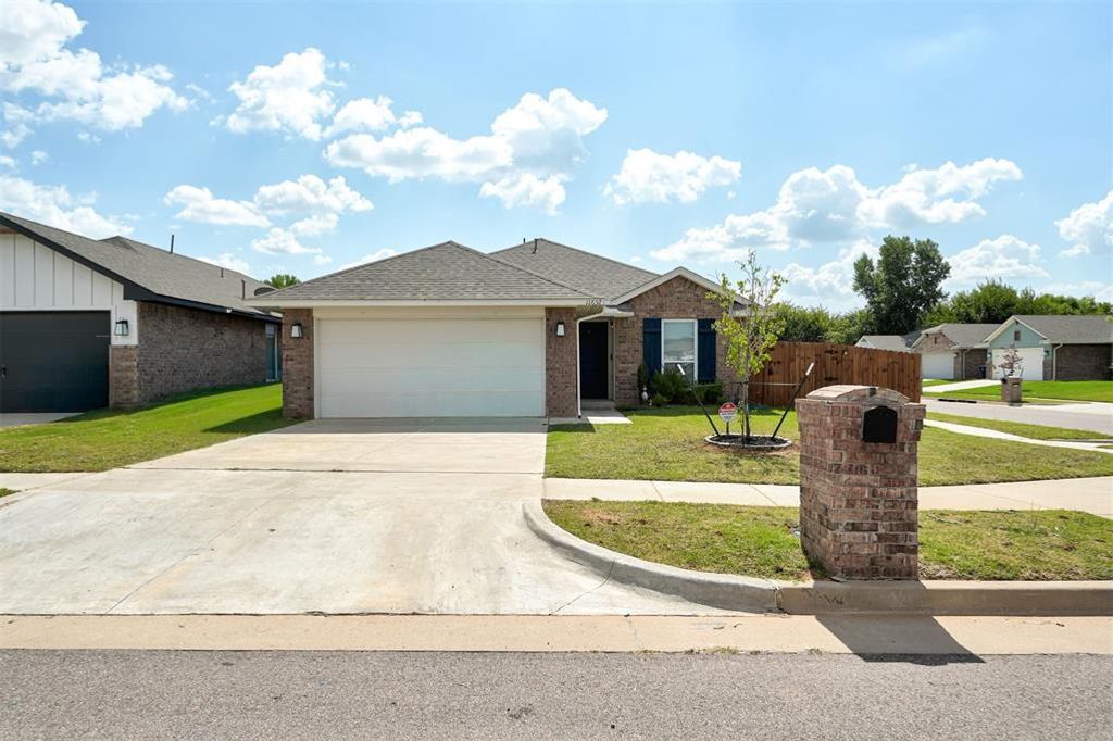 11652 SW 12th Street, Yukon, OK 73099