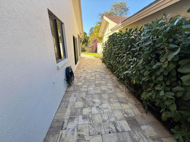 238 River Park Drive, Jupiter, FL 33477