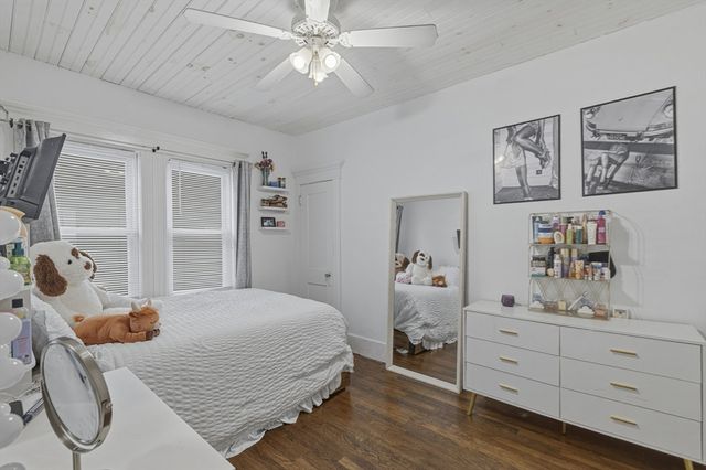 421 Maxfield St, New Bedford, MA 02740