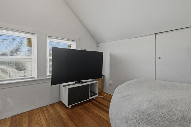 421 Maxfield St, New Bedford, MA 02740