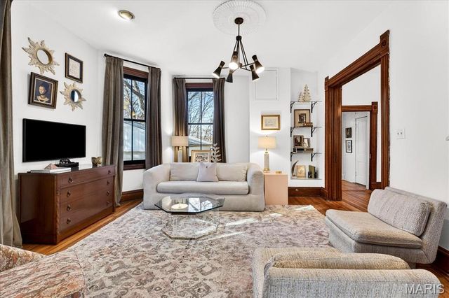 437 Selma Avenue, Webster Groves, MO 63119