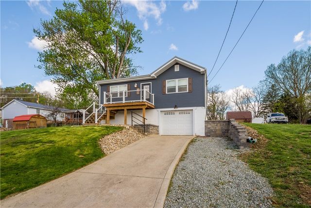 204 Buckels Ave, Houston, PA 15342