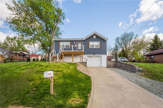 204 Buckels Ave, Houston, PA 15342
