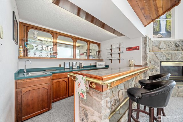 985 Guffy Road, Chelan, WA 98816