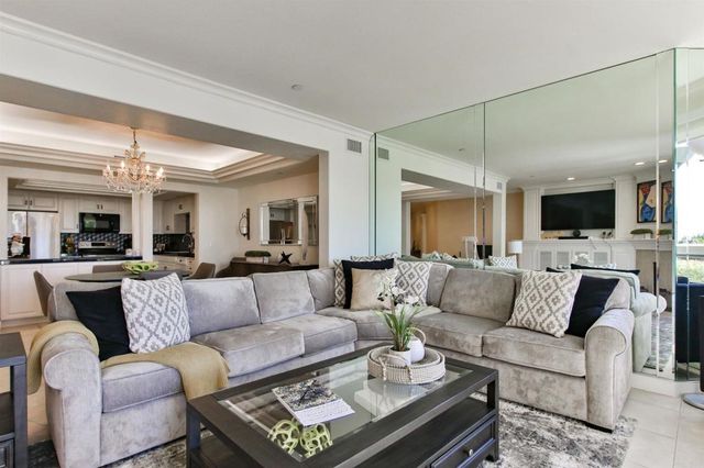 1099 1ST Street 119, Coronado, CA 92118