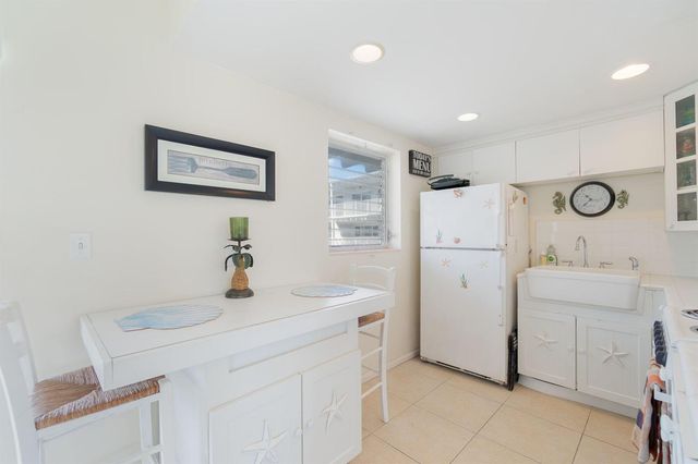 3500 S Ocean Boulevard 405, South Palm Beach, FL 33480
