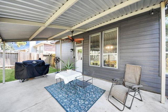 2308 Perkins Crossing Drive, Conroe, TX 77304