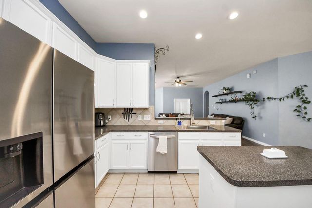 2308 Perkins Crossing Drive, Conroe, TX 77304