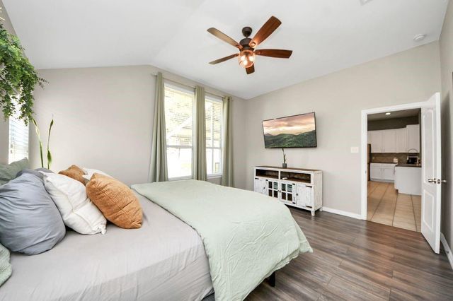 2308 Perkins Crossing Drive, Conroe, TX 77304