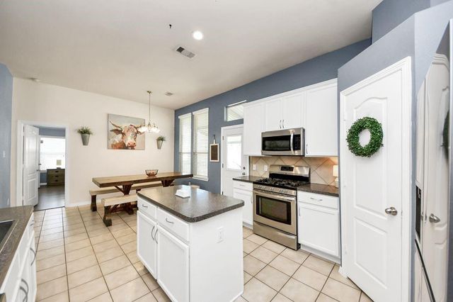 2308 Perkins Crossing Drive, Conroe, TX 77304