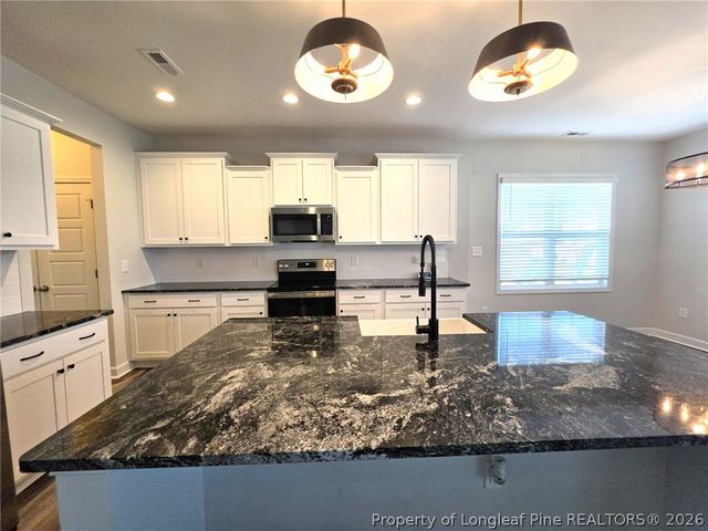 644 Amusement Drive, Hope Mills, NC 28348