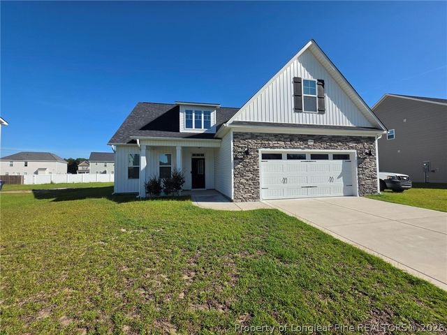 644 Amusement Drive, Hope Mills, NC 28348