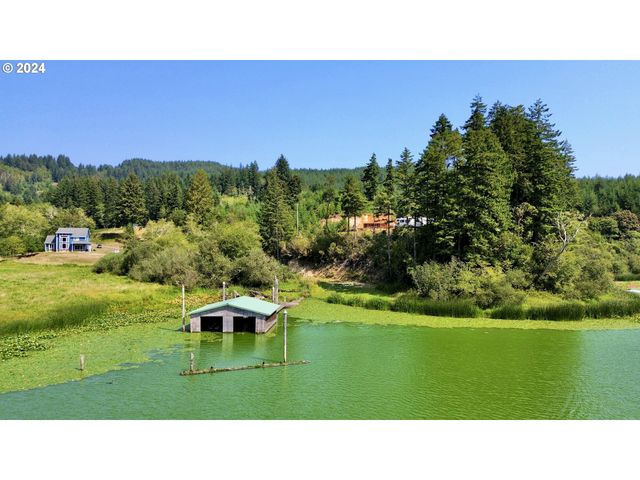 71399 Heavy Horse Rd, Lakeside, OR 97449