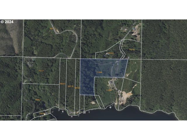 71399 Heavy Horse Rd, Lakeside, OR 97449