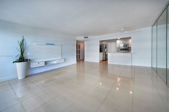 4010 Galt Ocean Drive 815, Fort Lauderdale, FL 33308