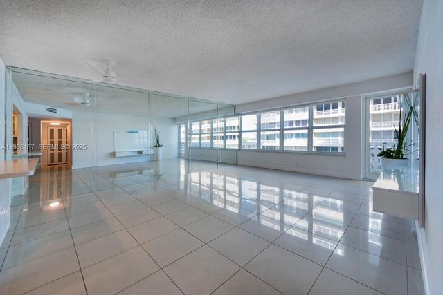4010 Galt Ocean Drive 815, Fort Lauderdale, FL 33308