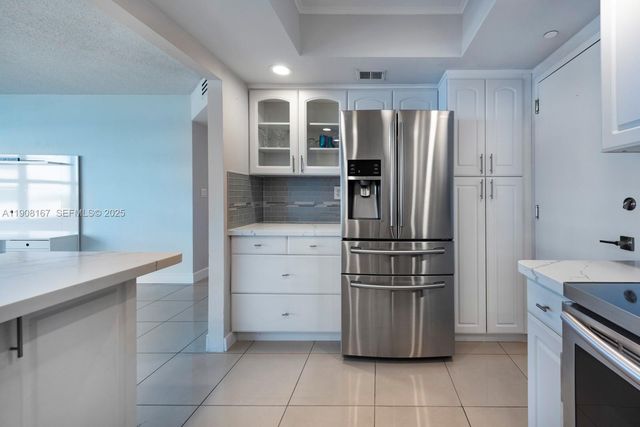 4010 Galt Ocean Drive 815, Fort Lauderdale, FL 33308