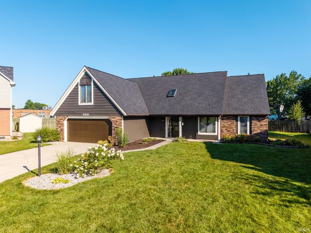 8211 Fawncrest Place, Fort Wayne, IN 46835