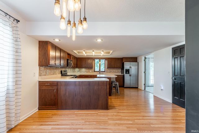 8211 Fawncrest Place, Fort Wayne, IN 46835