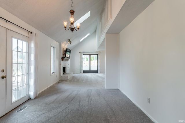 8211 Fawncrest Place, Fort Wayne, IN 46835