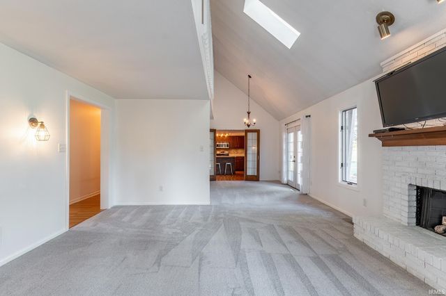 8211 Fawncrest Place, Fort Wayne, IN 46835