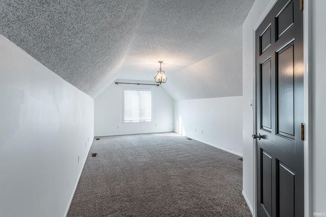 8211 Fawncrest Place, Fort Wayne, IN 46835