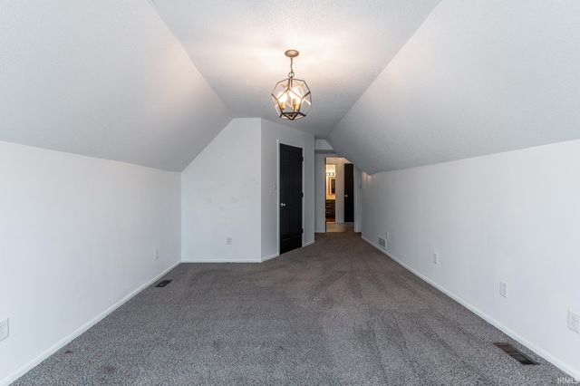 8211 Fawncrest Place, Fort Wayne, IN 46835